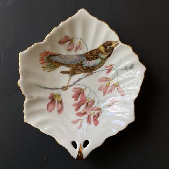 VTG Mitterteich Bavaria Germany Leaf Shape Hand Painted Bird /Floral Design Dish - Picture 1 of 17